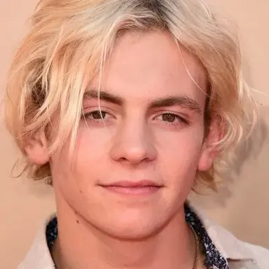 Ross Lynch