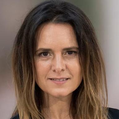 Eva Santolaria