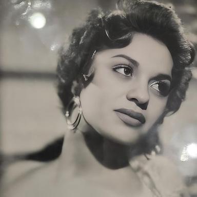 Renee Renor