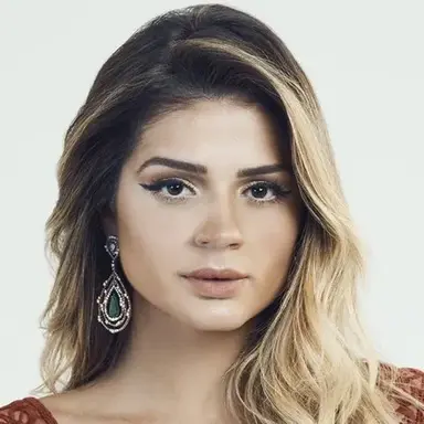 Thássia Naves