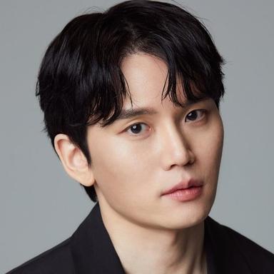 Han Jun-woo