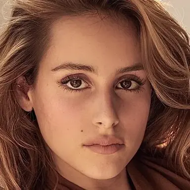 Nell Verlaque
