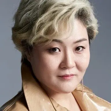 Lee Su-mi