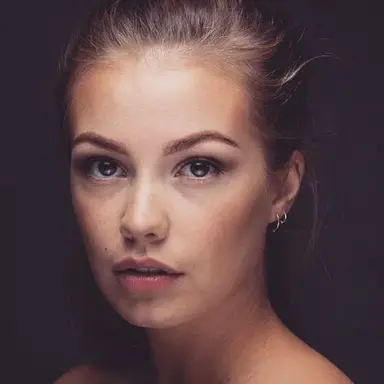 Julia Bender