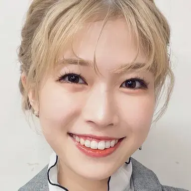 Yoshino Aoyama