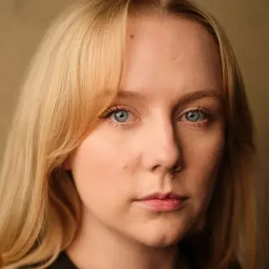 Alexa Davies