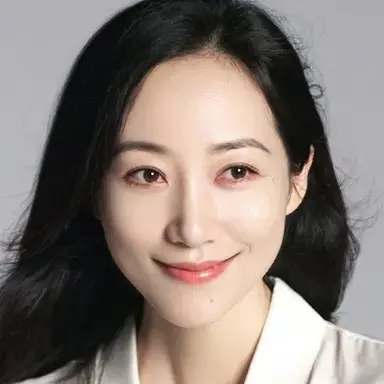 Cecilia Han