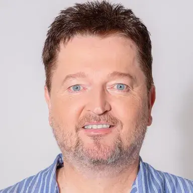 Peter Sklár
