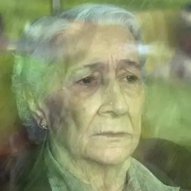 Mary González
