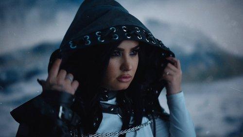 Demi Lovato: Dancing with the Devil
